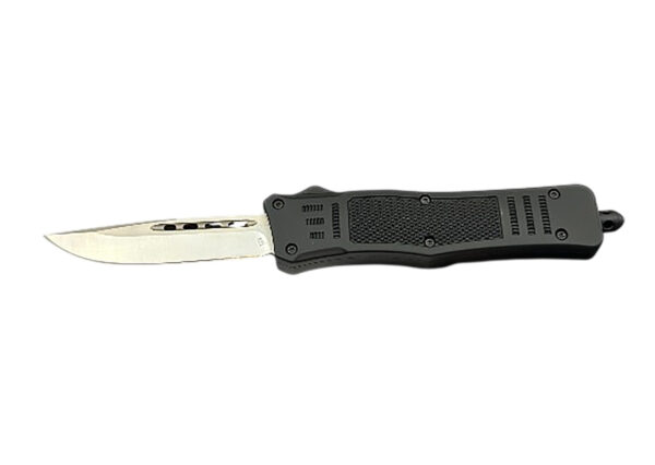 179931 Steel River Knives MT616BULD2DP MT616 Ultralight Mini 2.75″ OTF Drop Point Plain Polished D2 Steel Blade, 4.25″ Black Aluminum Handle