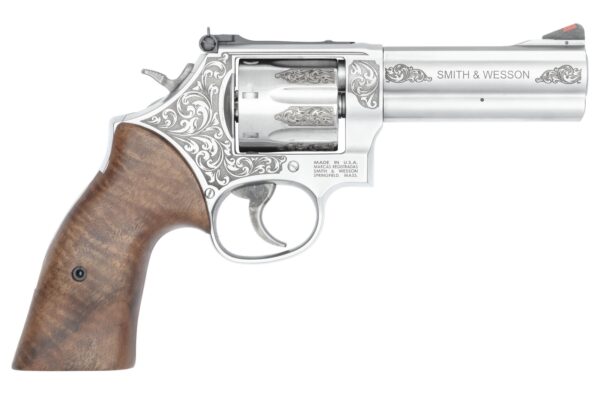 Smith & Wesson 14783 Model 686 +  L-Frame Medium 357 Mag/38 Special +P 7 Shot 4.13″ Stainless Steel Engraved Barrel, Cylinder & Frame, Tyler Gun Works Bear Hugger Walnut Grip, Exposed Hammer
