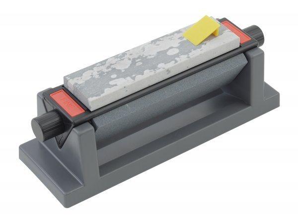 https3A2F2Fmedia.chattanoogashooting.com2Fimages2Fproduct2FYYTRI62FYYTRI6 Smith’s 6-inch Three Stone Sharpening System